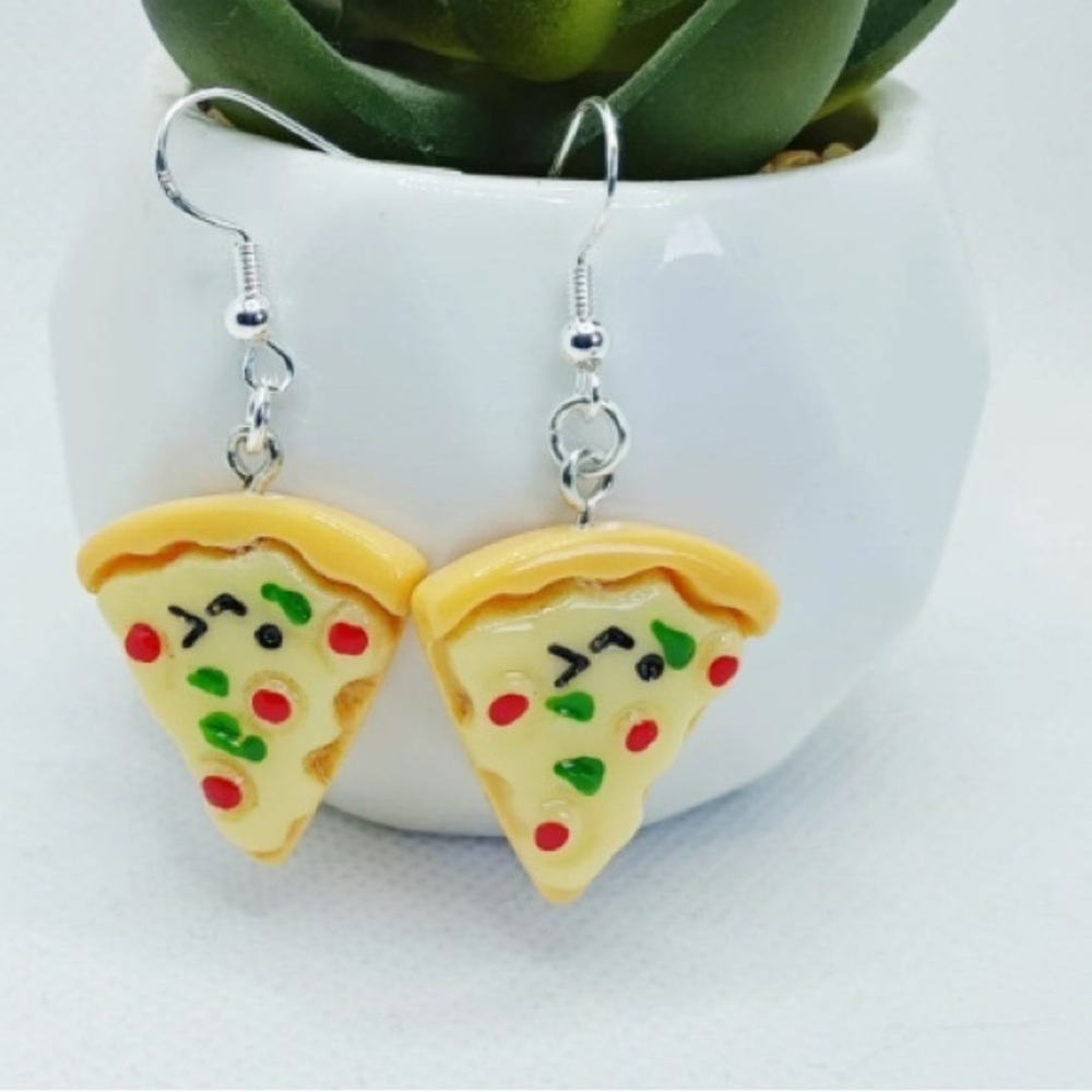NWT - Smiling Pizza Slice Acrylic Dangle Single Sided 3D earrings set